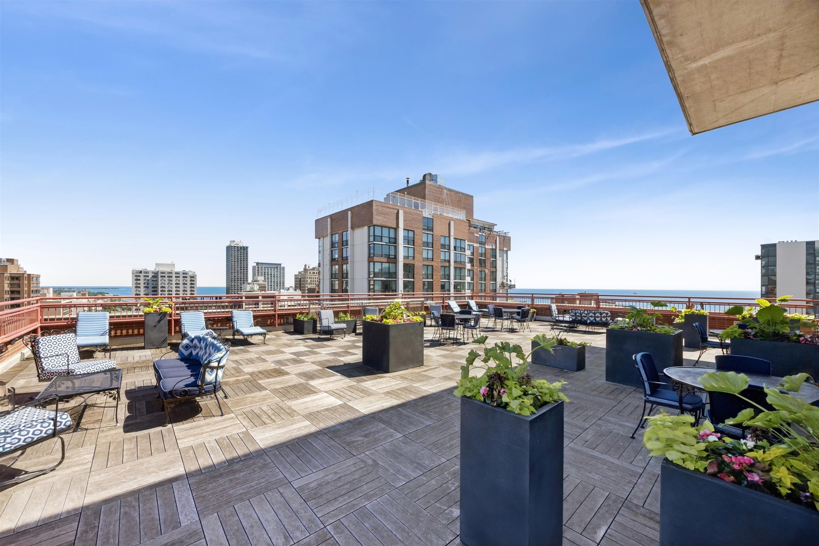 1325 N State Parkway Unit: 17C