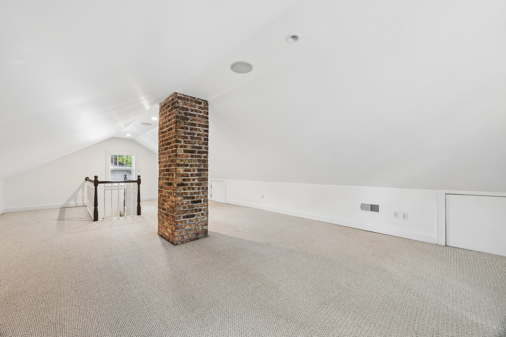 352 RAVINE Road