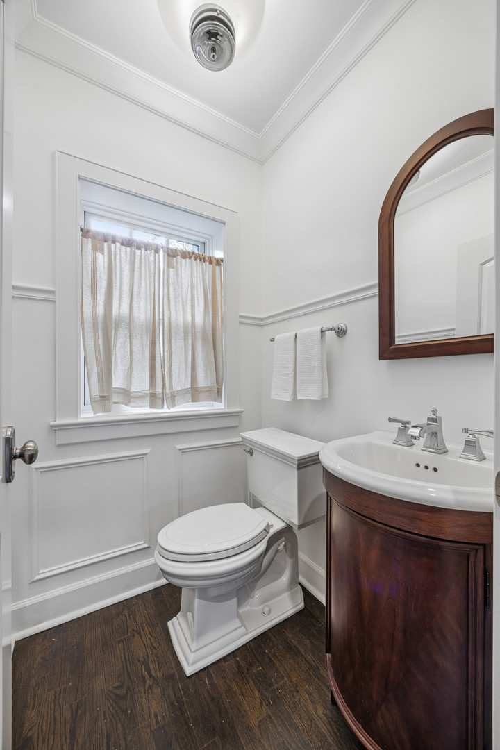 352 RAVINE Road