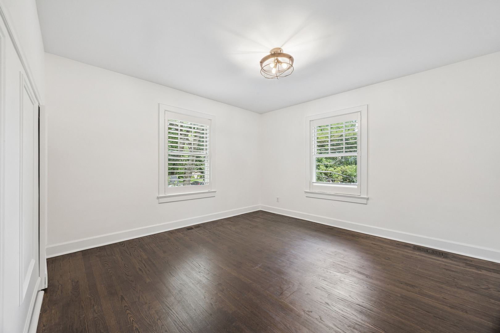 352 RAVINE Road