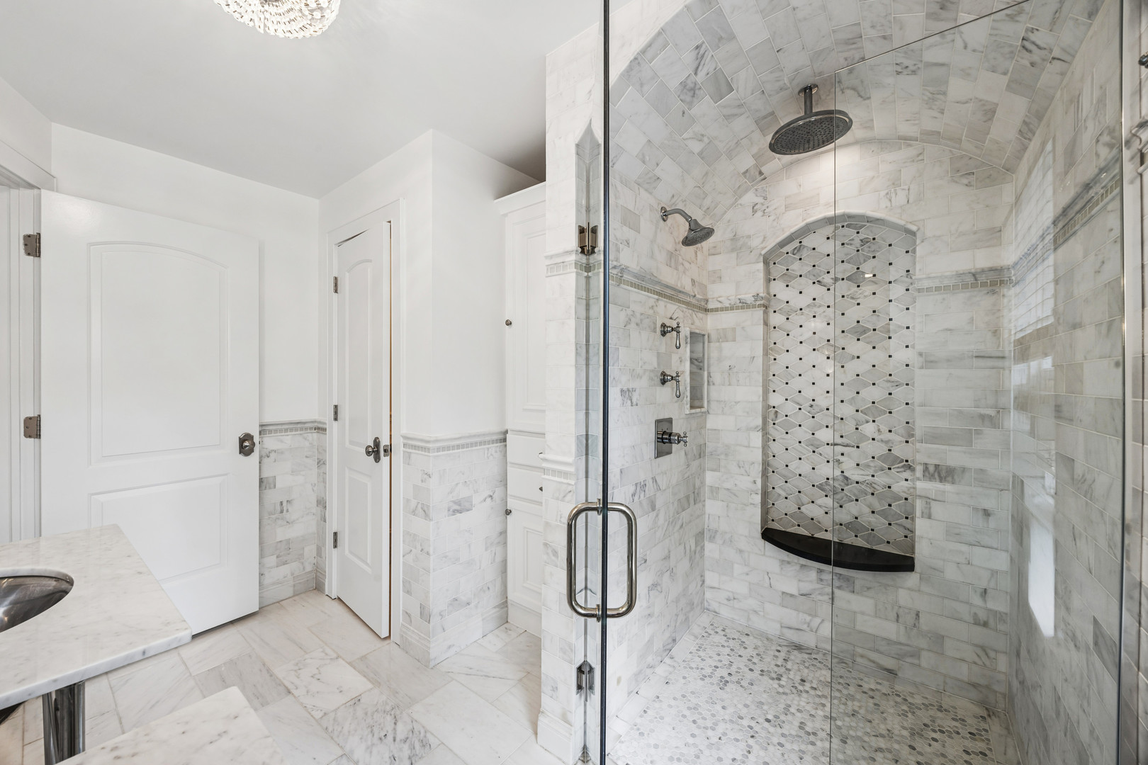 352 RAVINE Road