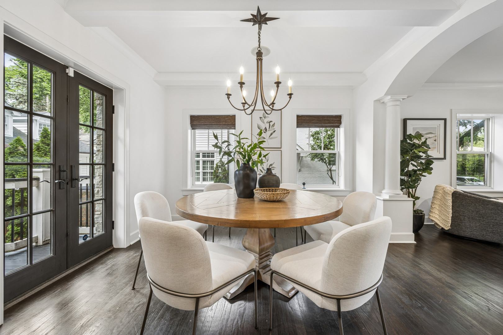 352 RAVINE Road