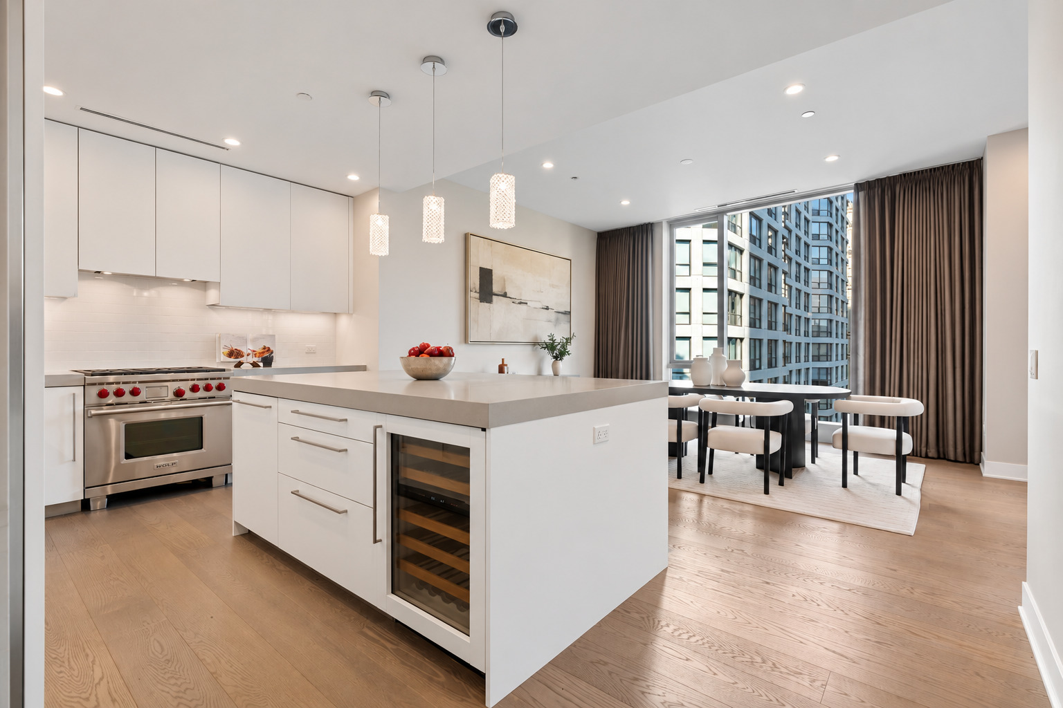 403 N Wabash Street Unit: 15B
