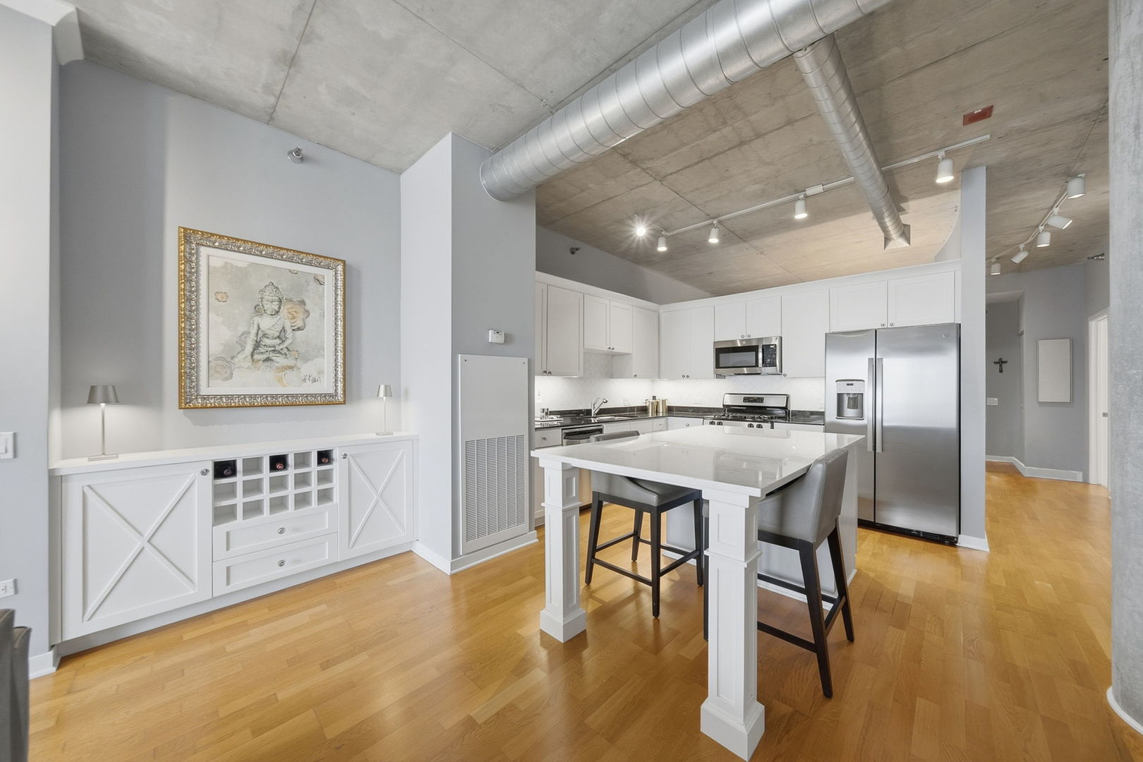 720 N Larrabee Street Unit: 1509