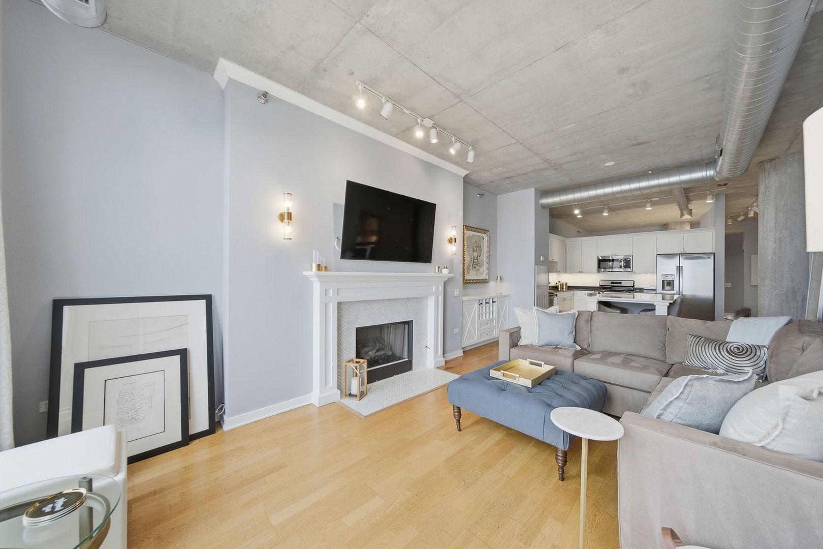 720 N Larrabee Street Unit: 1509