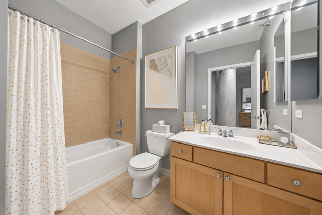 720 N Larrabee Street Unit: 1509