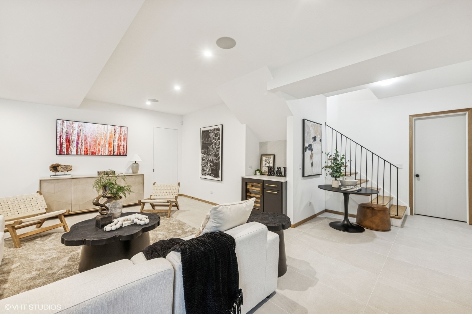 541 Kensington Court