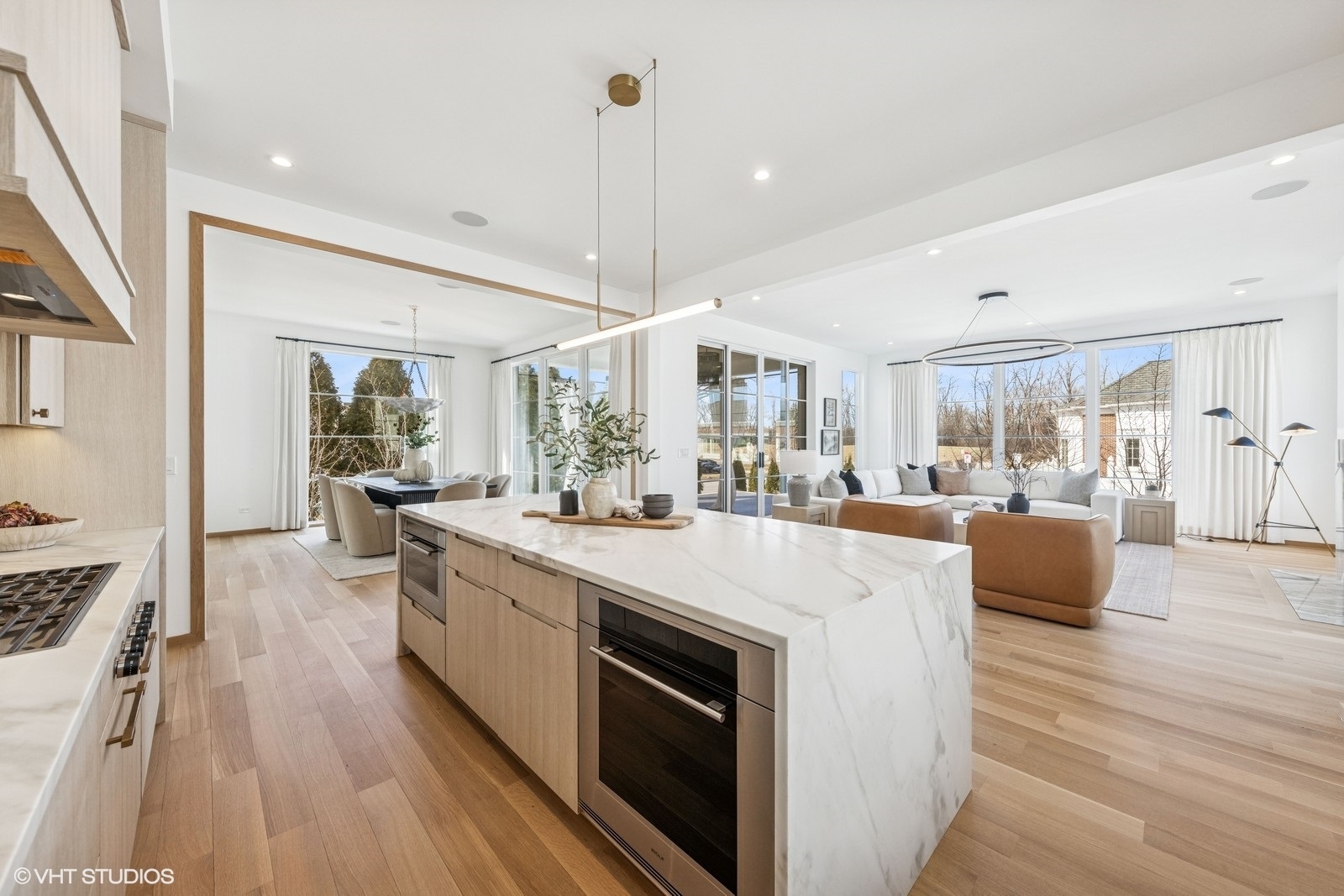 541 Kensington Court