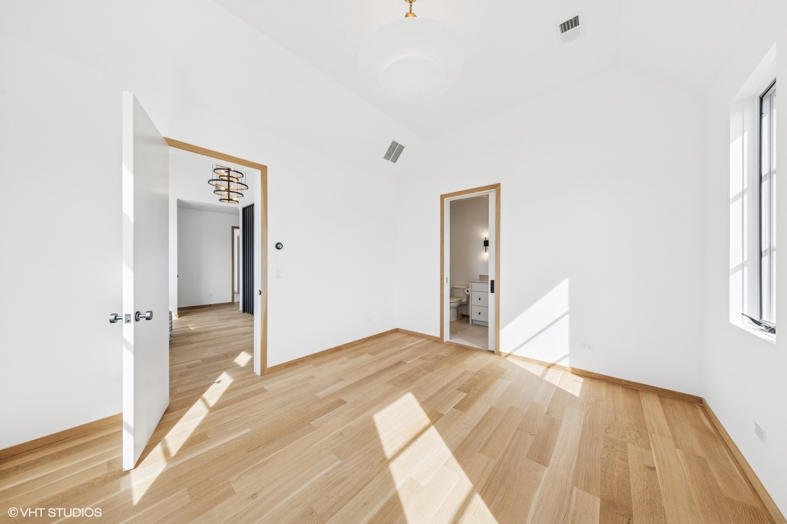 541 Kensington Court