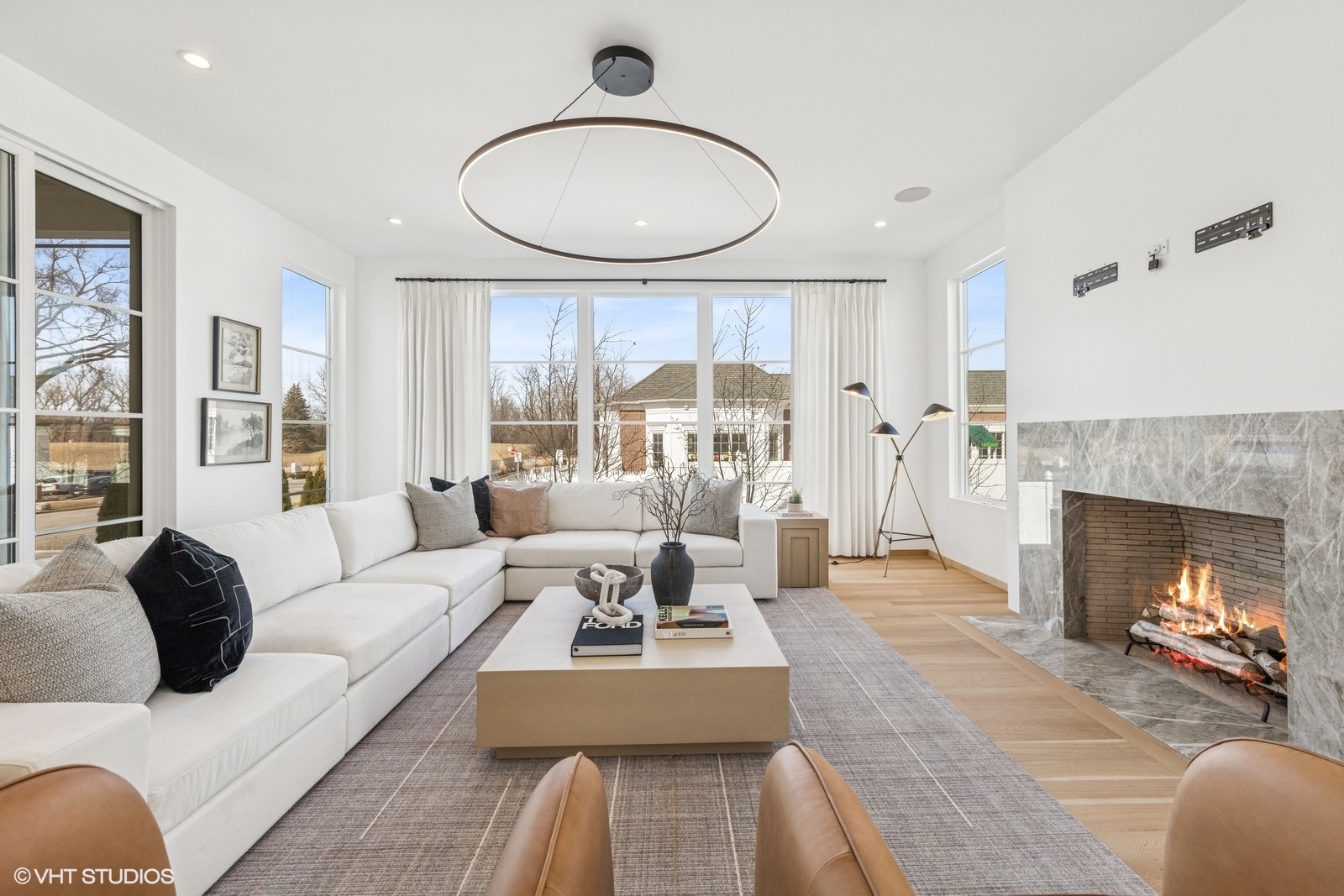 541 Kensington Court