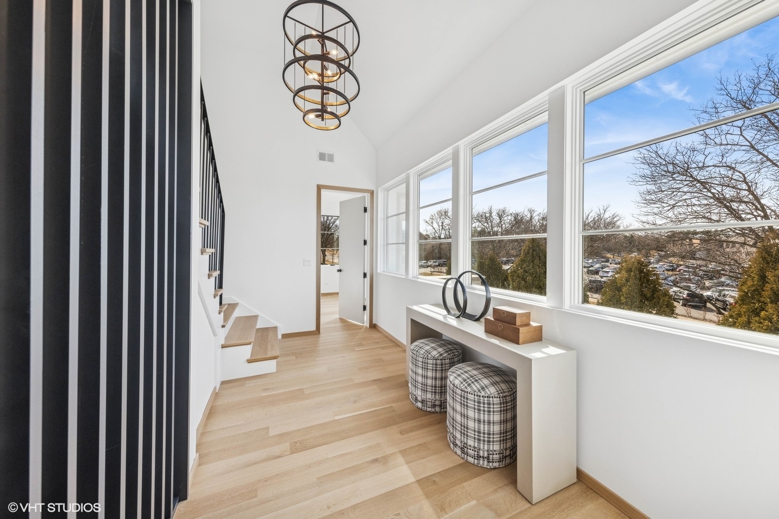 541 Kensington Court
