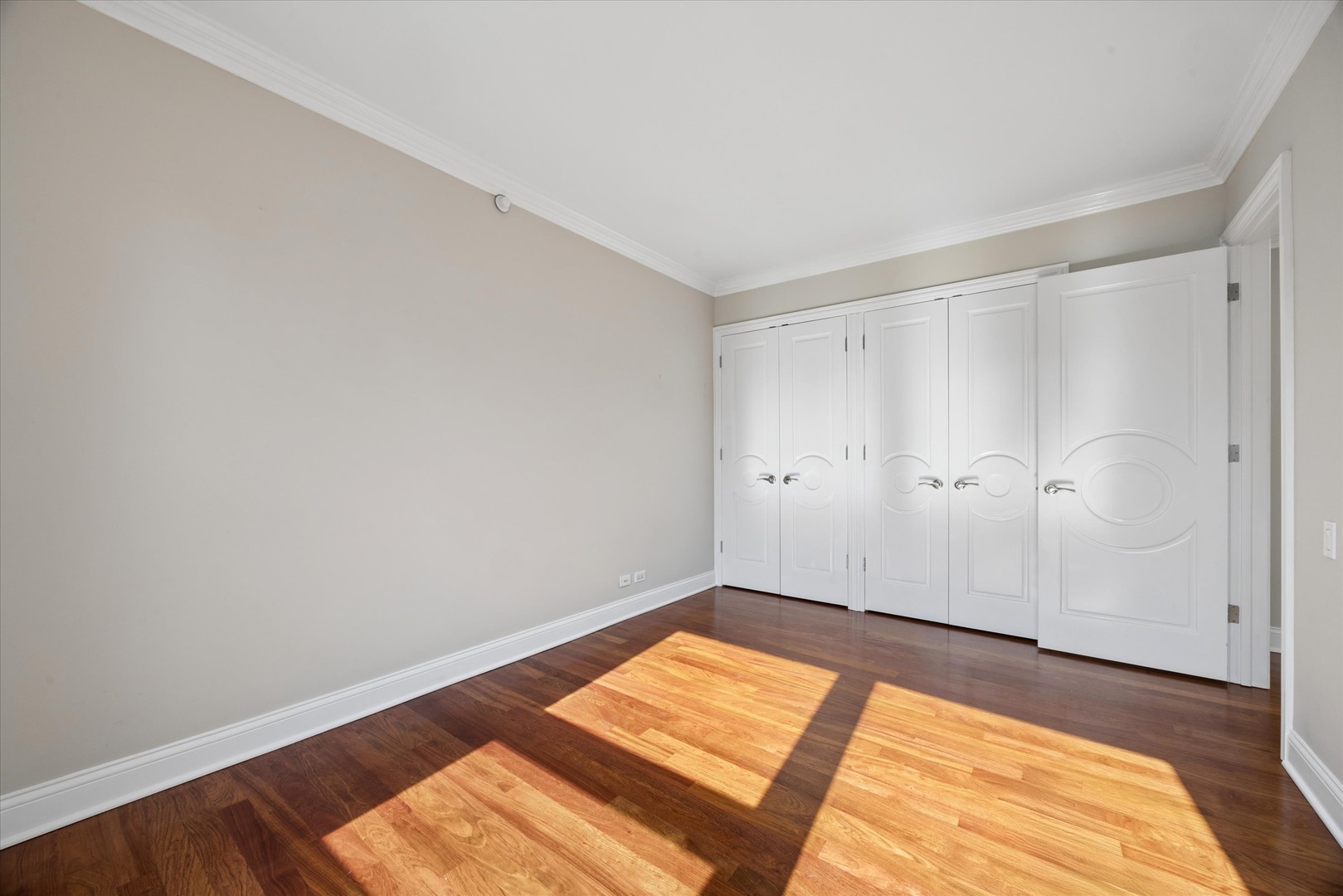 221 E Walton Place Unit: 14B