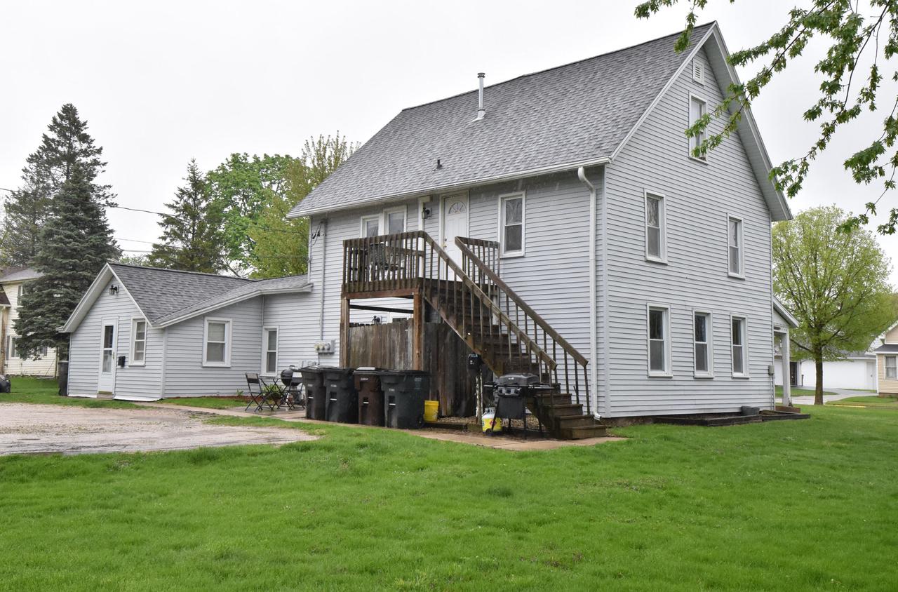 950 Center STREET