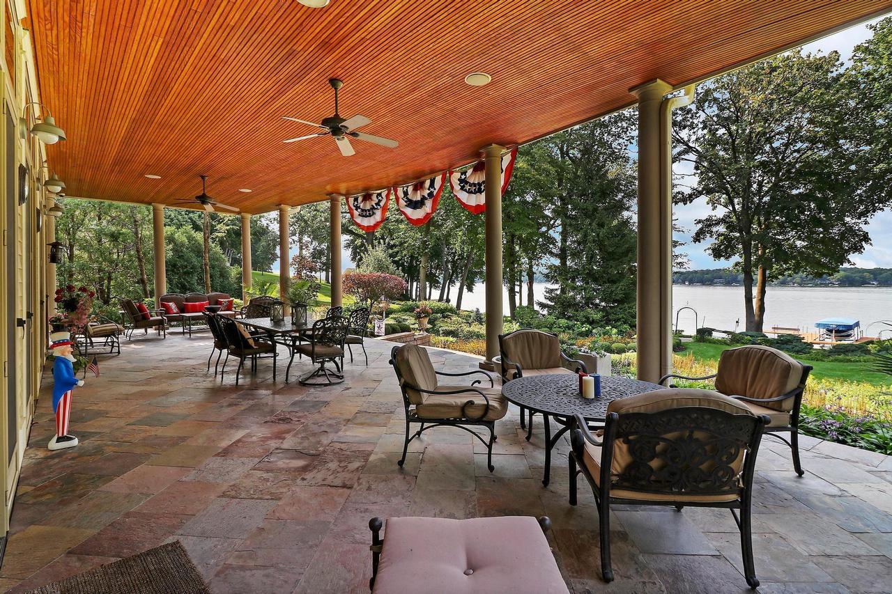 3319 South Shore DRIVE
