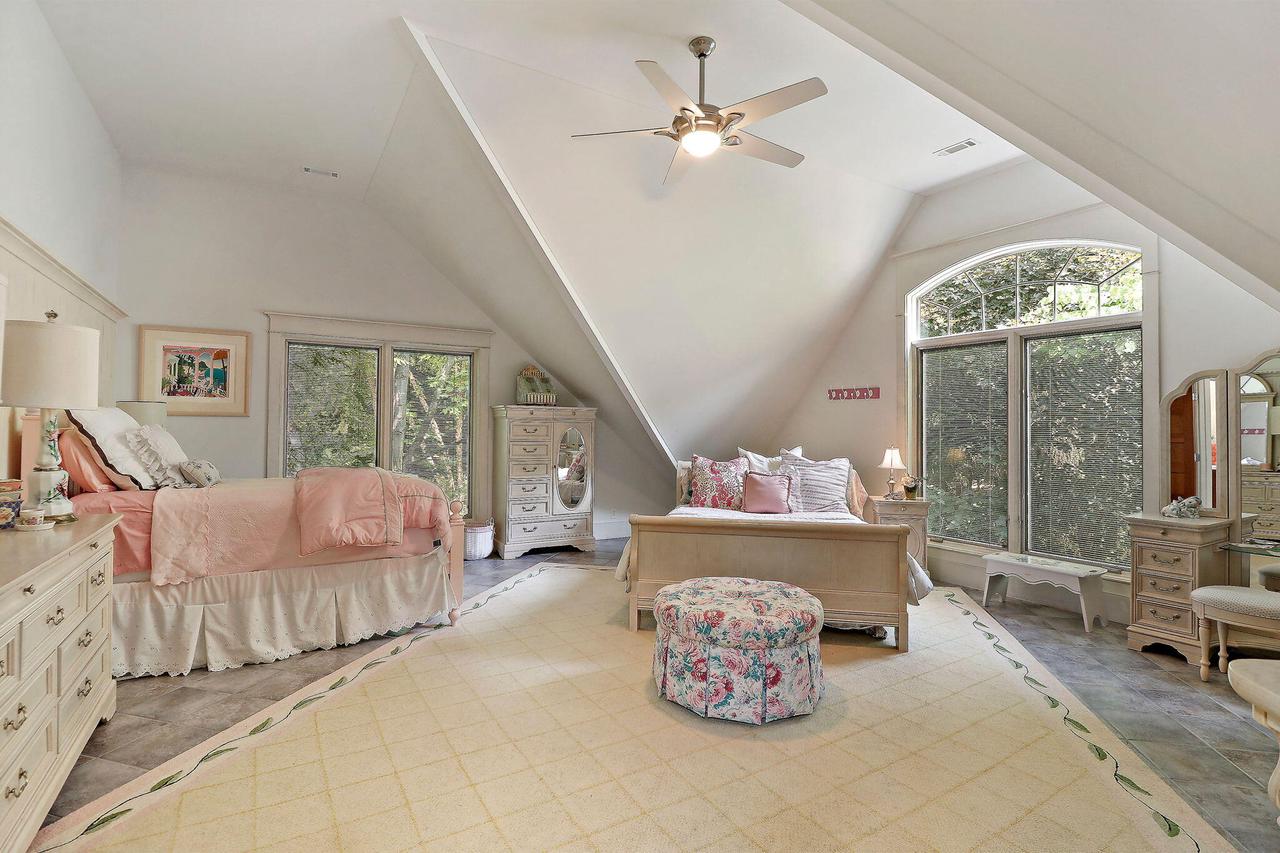 3319 South Shore DRIVE