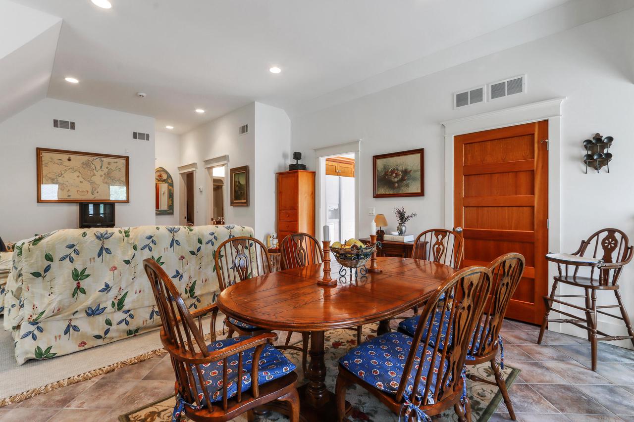 3319 South Shore DRIVE