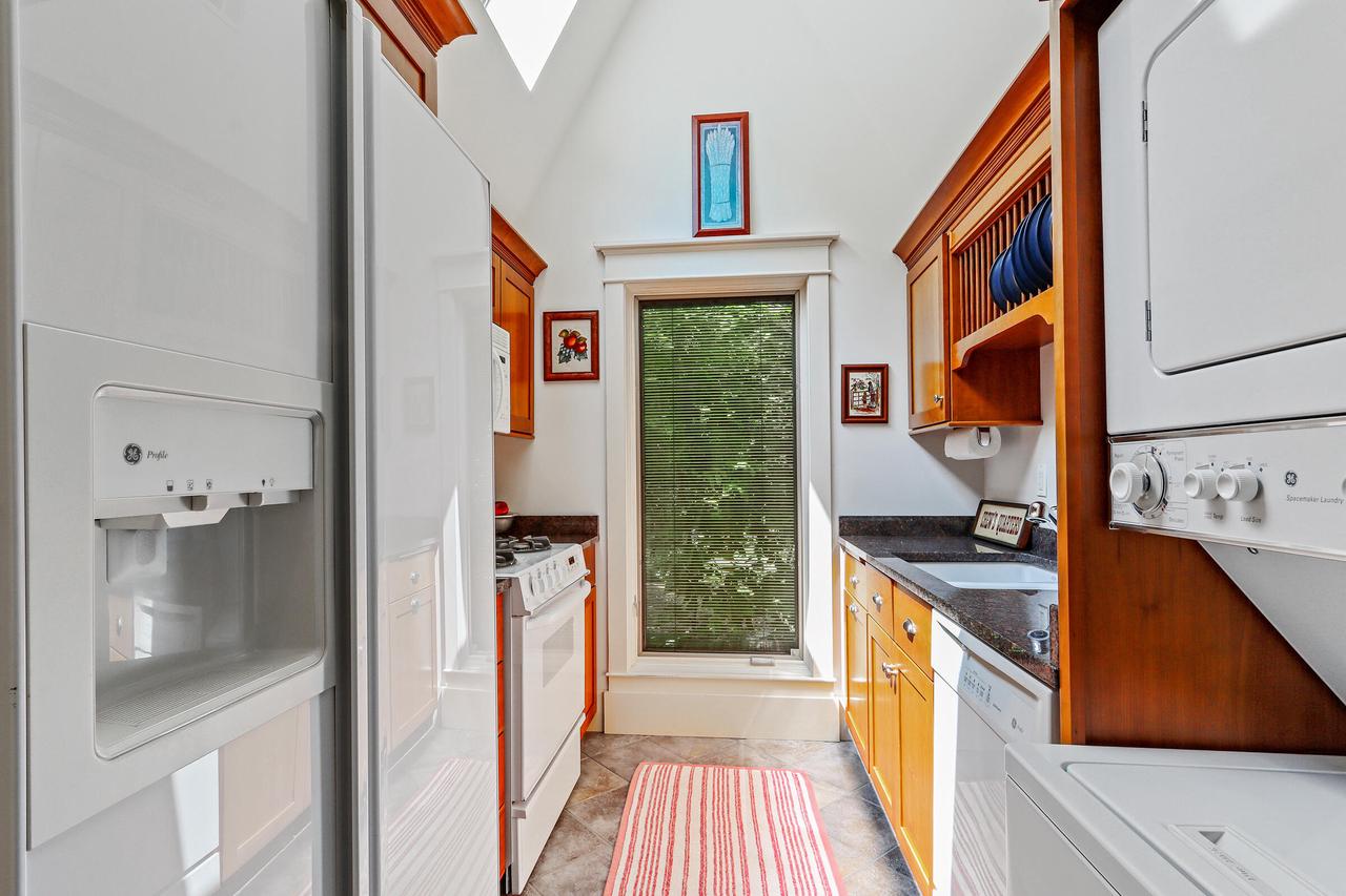 3319 South Shore DRIVE