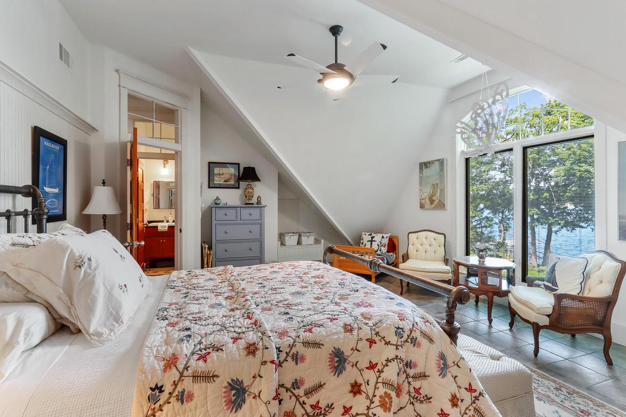 3319 South Shore DRIVE