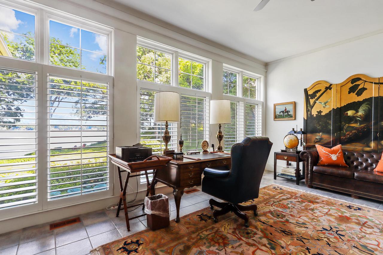 3319 South Shore DRIVE