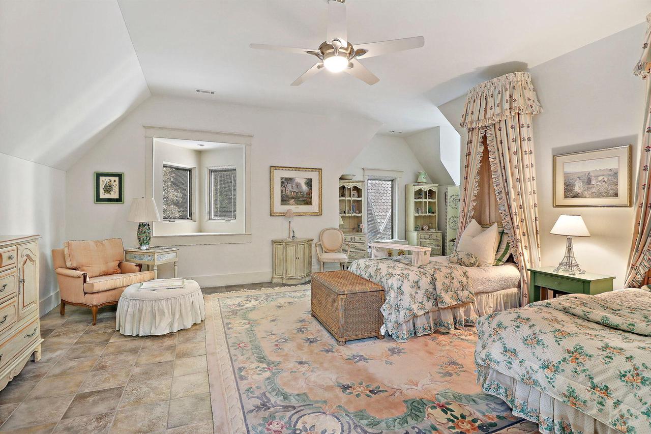 3319 South Shore DRIVE