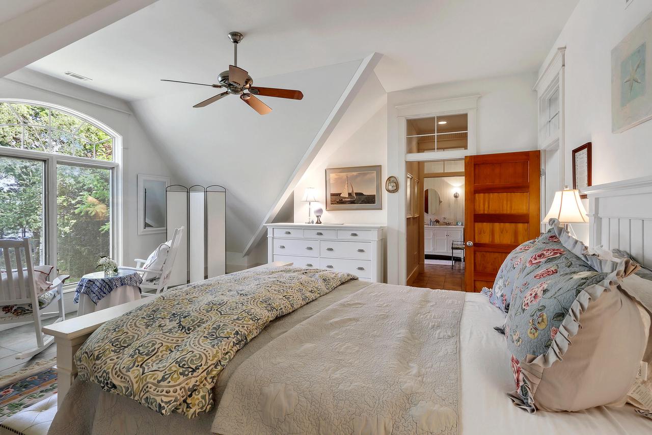 3319 South Shore DRIVE