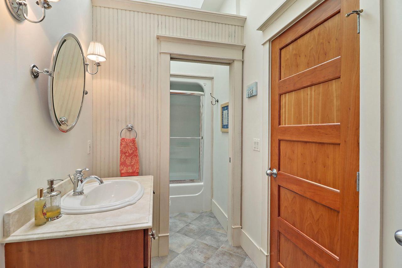 3319 South Shore DRIVE