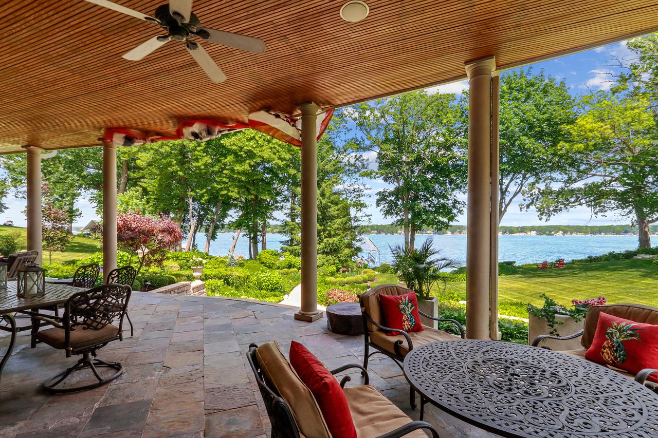3319 South Shore DRIVE