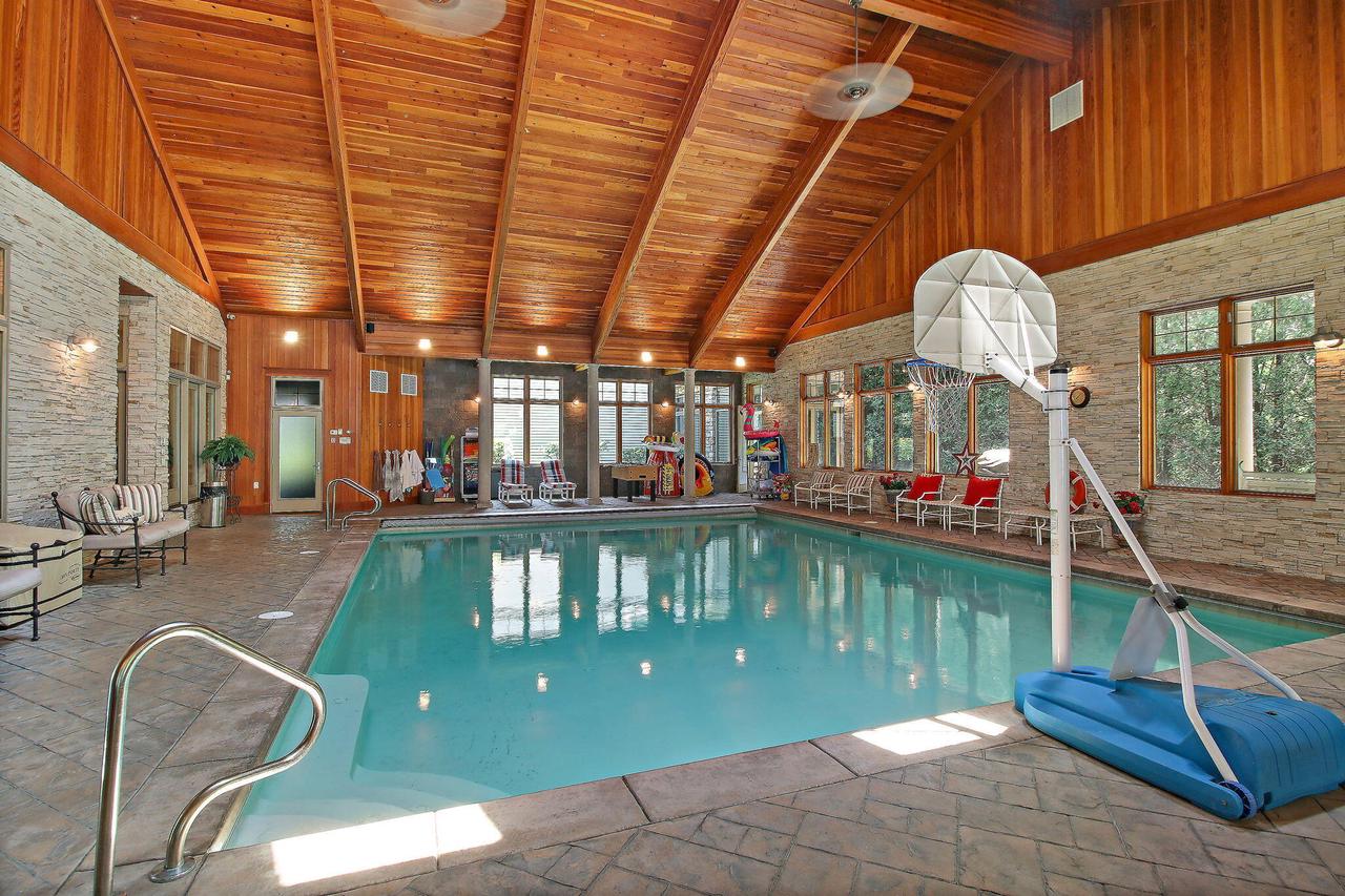 3319 South Shore DRIVE