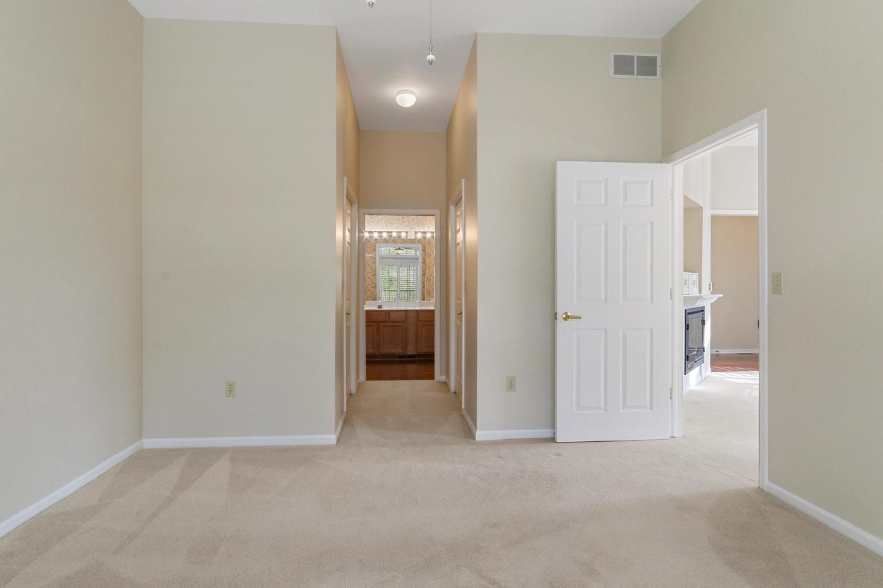 500 South Edwards BOULEVARD 10