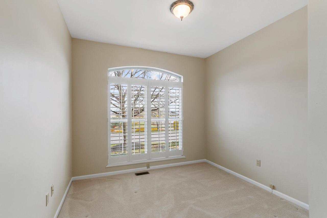 500 South Edwards BOULEVARD 10