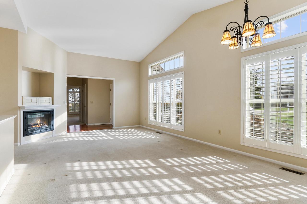 500 South Edwards BOULEVARD 10