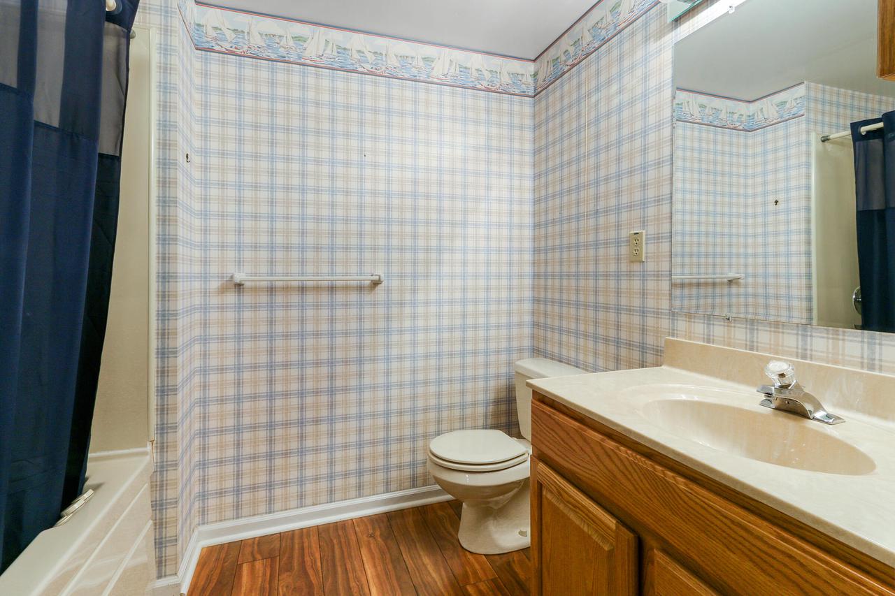 500 South Edwards BOULEVARD 10