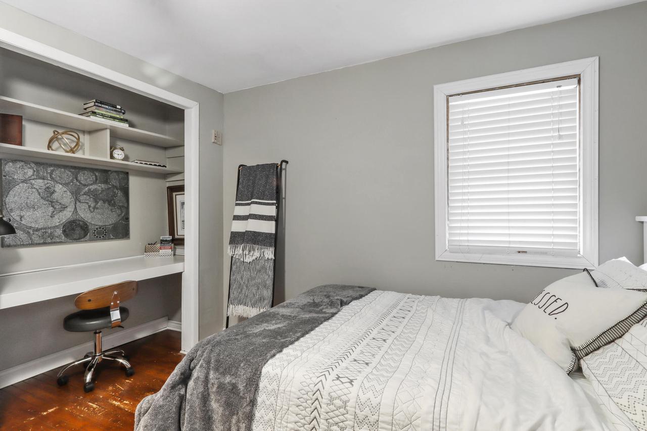 14 North Walworth AVENUE