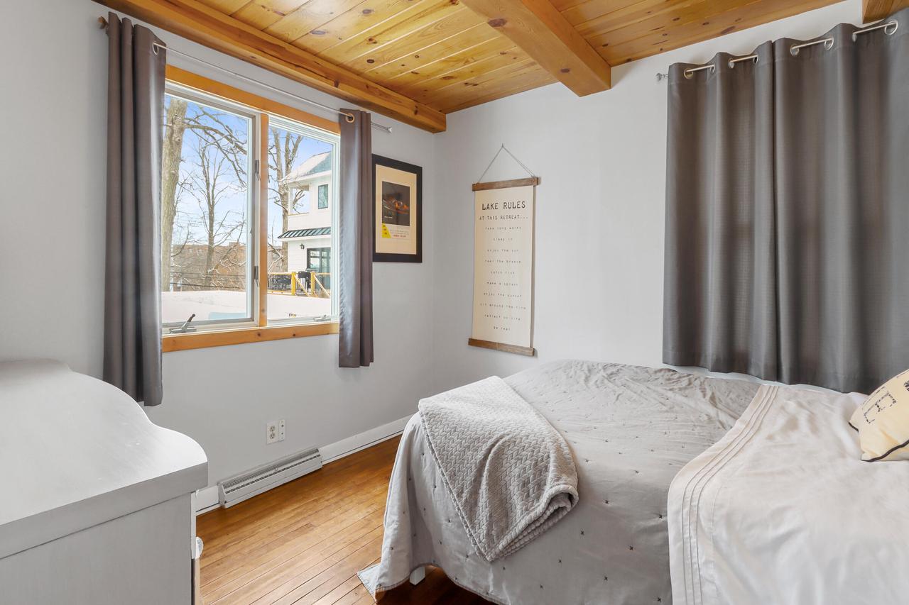 14 North Walworth AVENUE