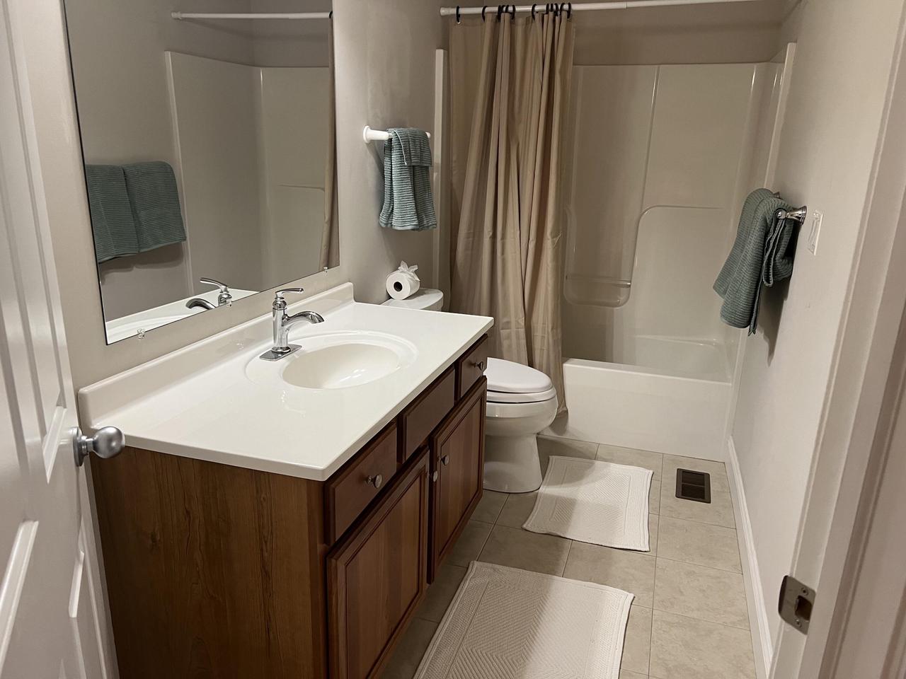 1401 Geneva Club DRIVE 18-01