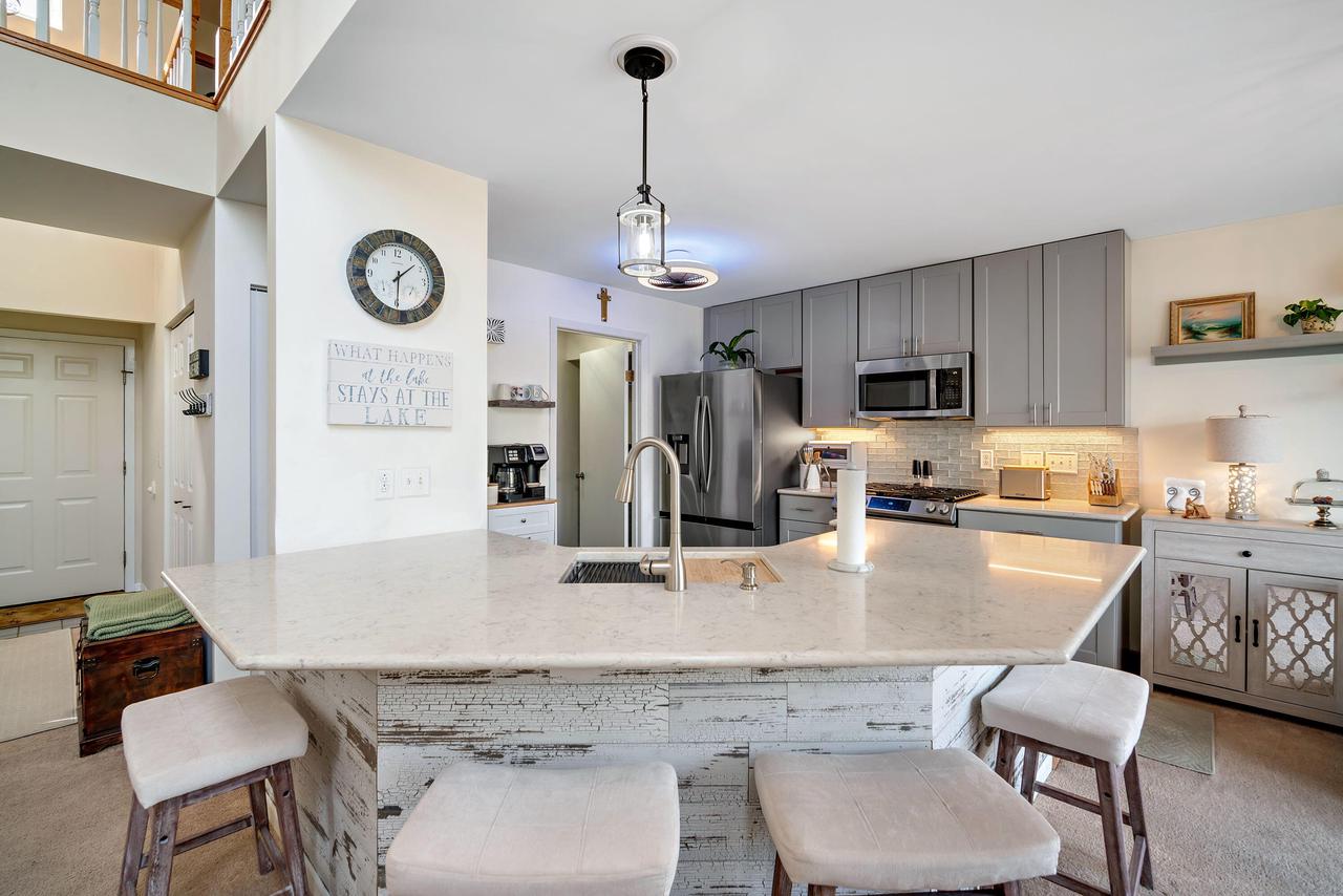 1745 Woodland DRIVE 12-38