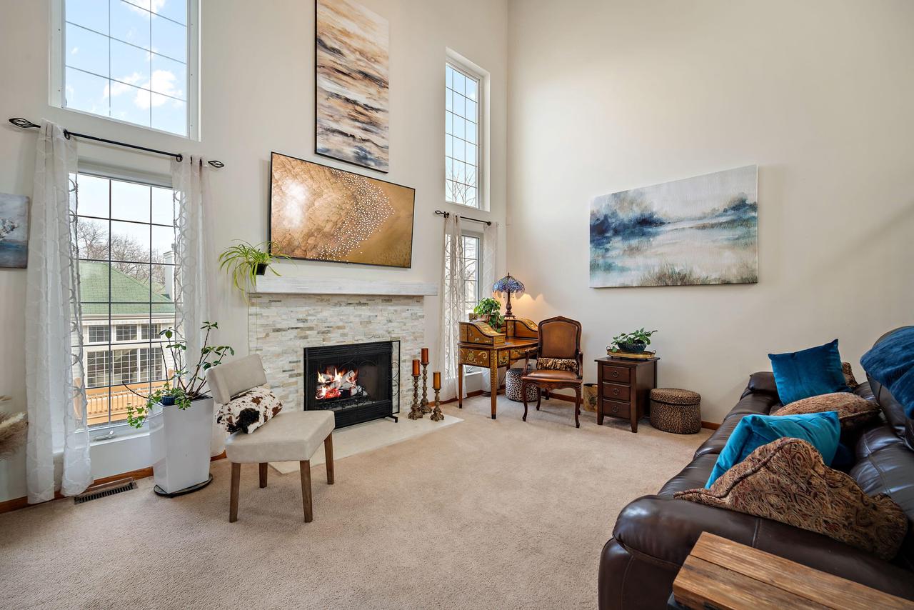 1745 Woodland DRIVE 12-38