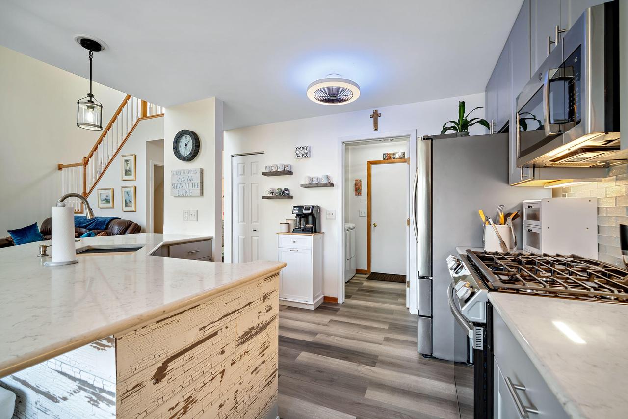 1745 Woodland DRIVE 12-38