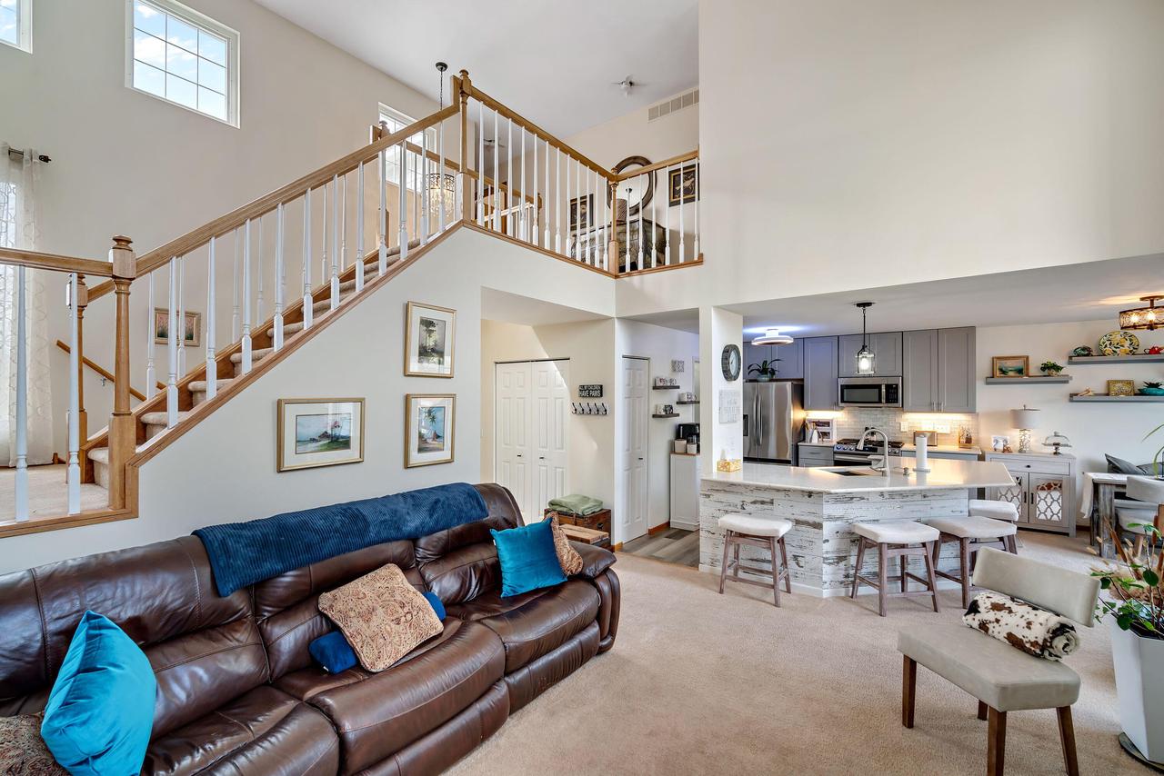 1745 Woodland DRIVE 12-38