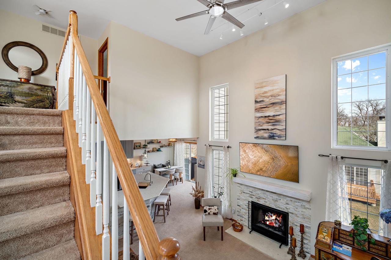 1745 Woodland DRIVE 12-38