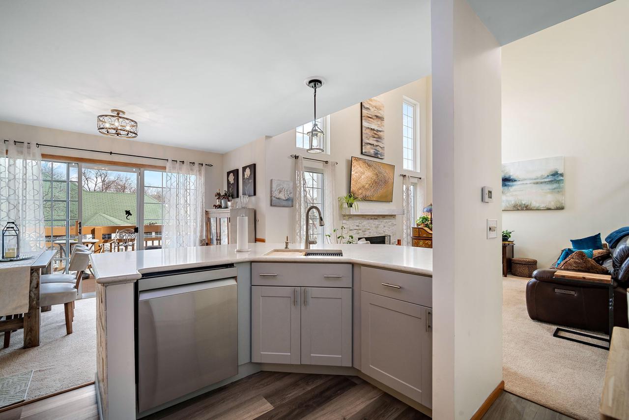 1745 Woodland DRIVE 12-38
