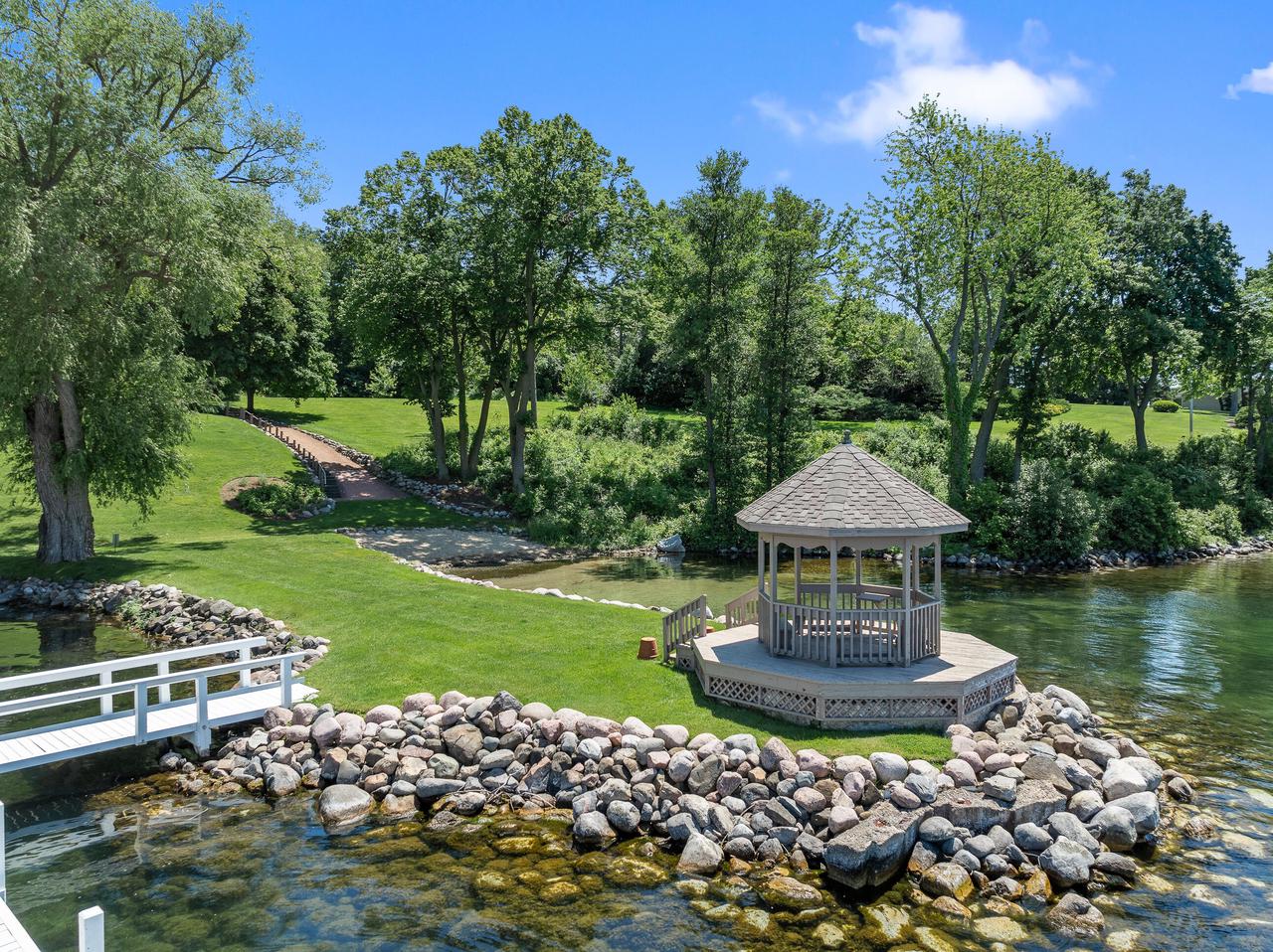 1120 South LAKE SHORE DRIVE 27