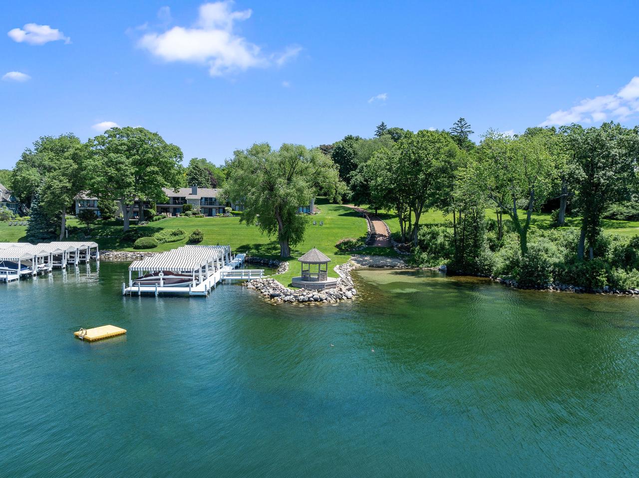 1120 South LAKE SHORE DRIVE 27