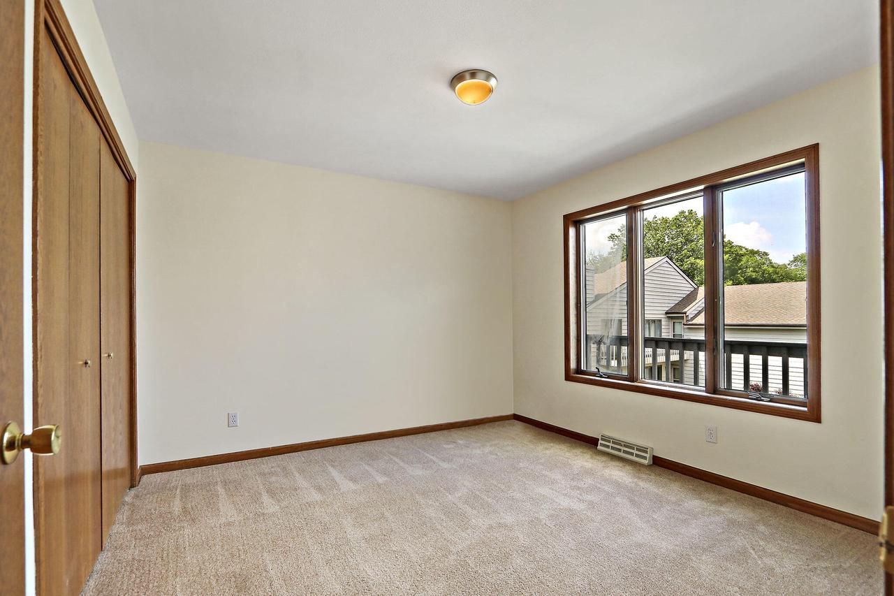 1611 Westbank CIRCLE