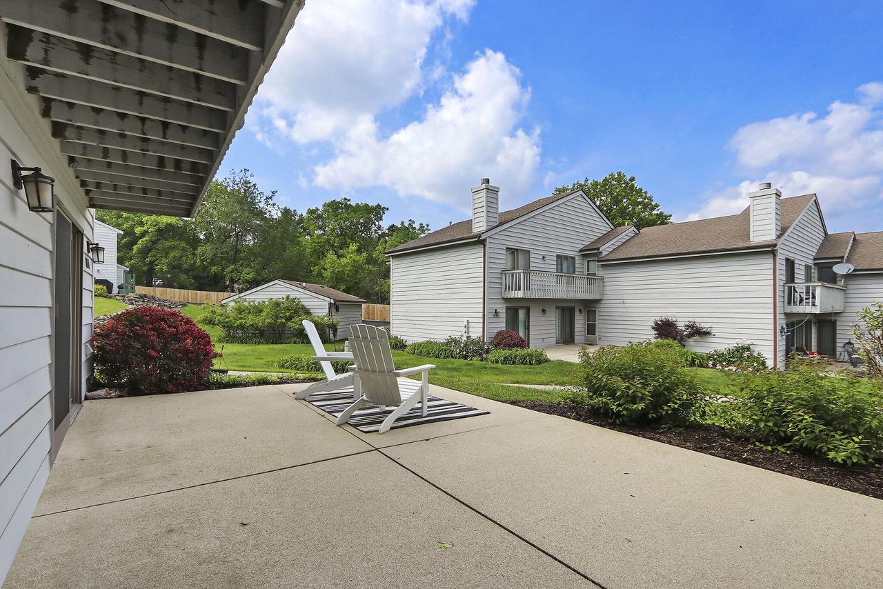 1611 Westbank CIRCLE