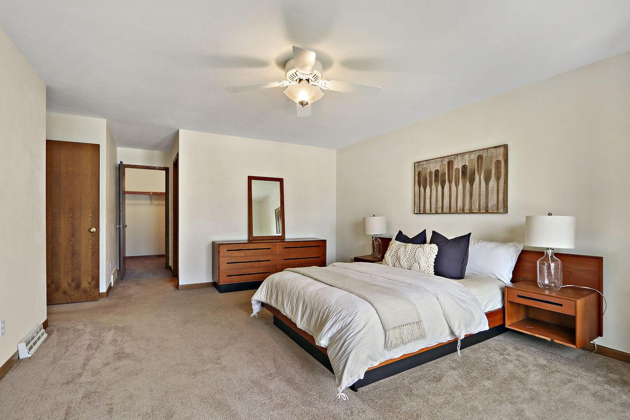 1611 Westbank CIRCLE