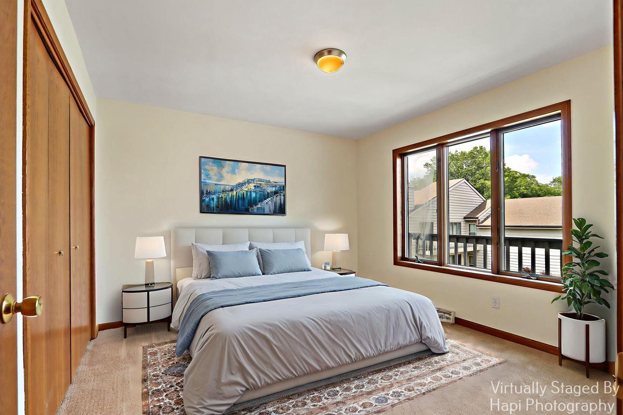 1611 Westbank CIRCLE