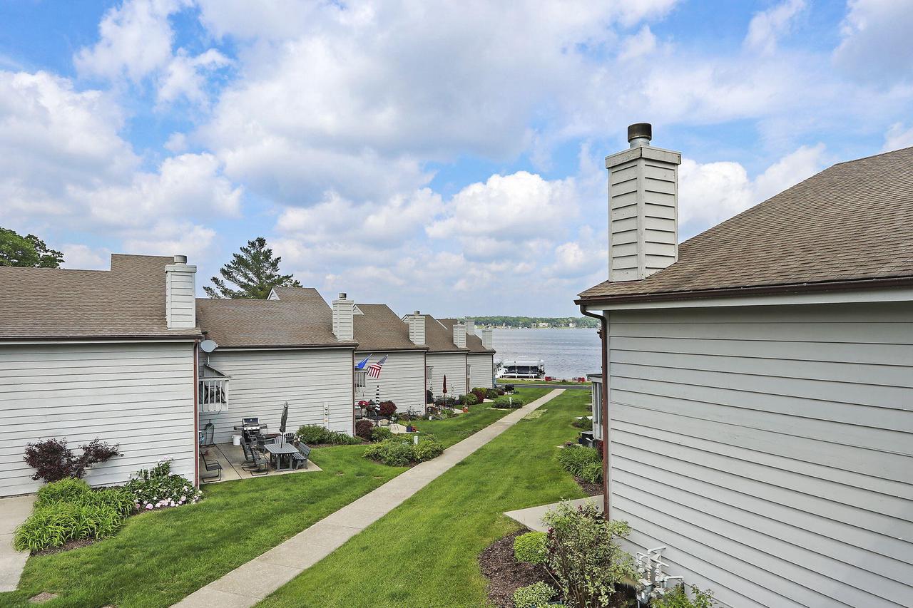 1611 Westbank CIRCLE