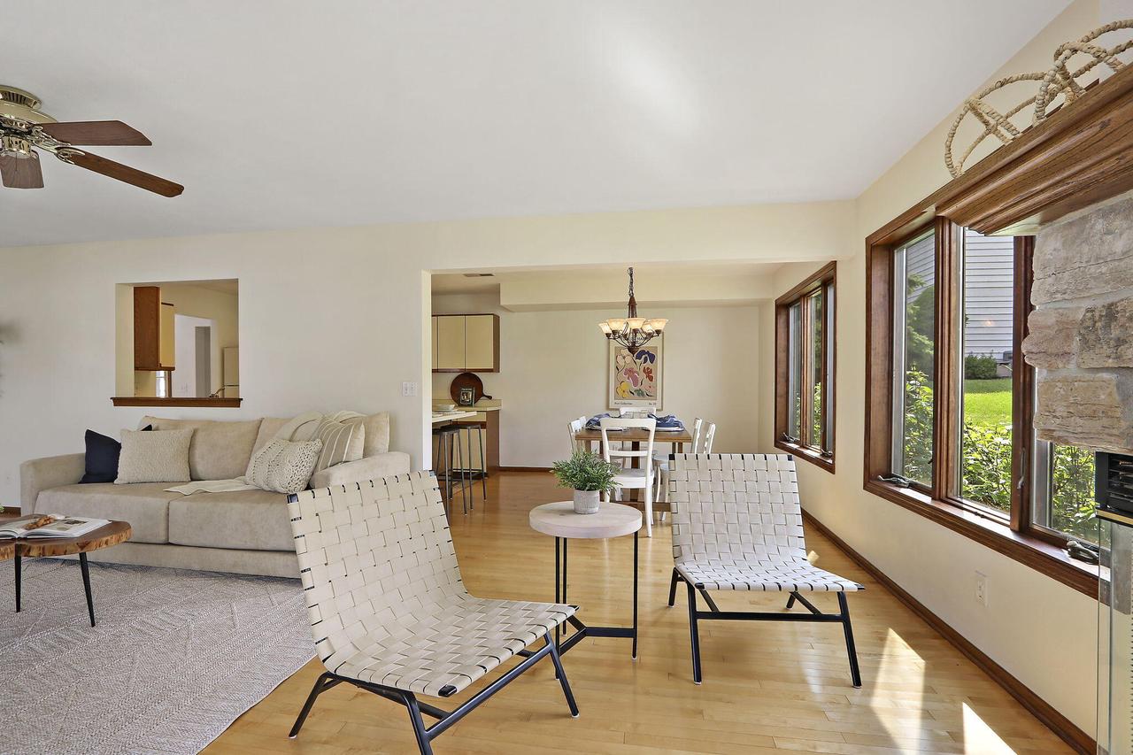 1611 Westbank CIRCLE