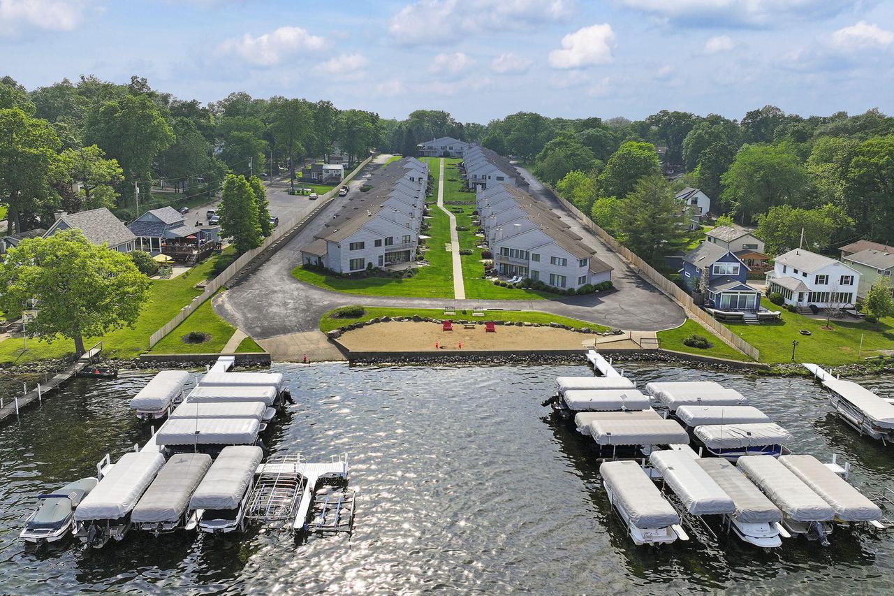 1611 Westbank CIRCLE